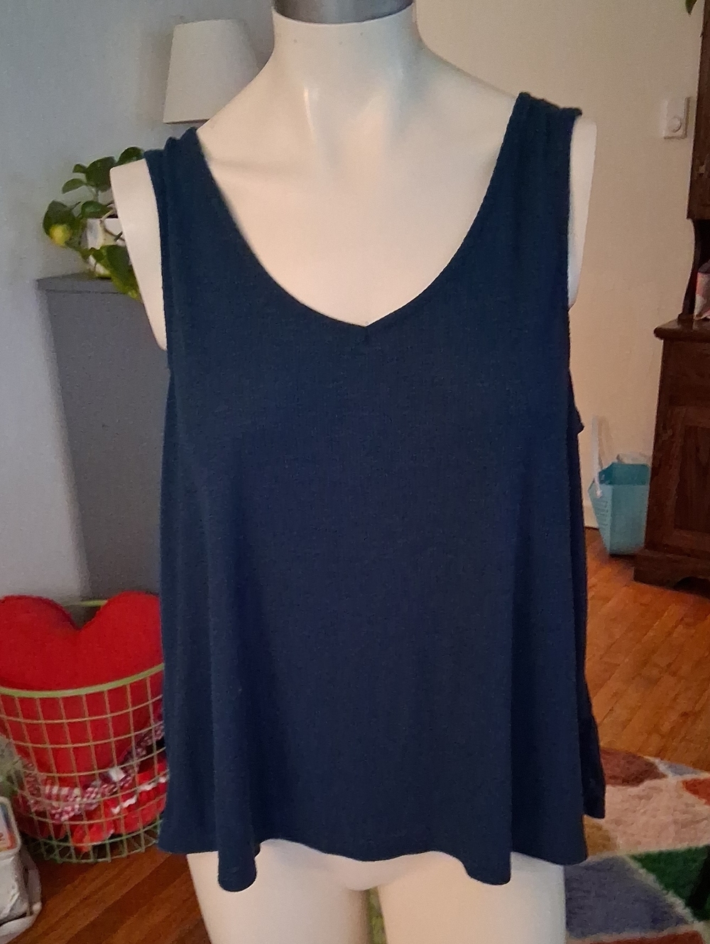 dip Navy Blue V-Neck Sleeveless Tank Top